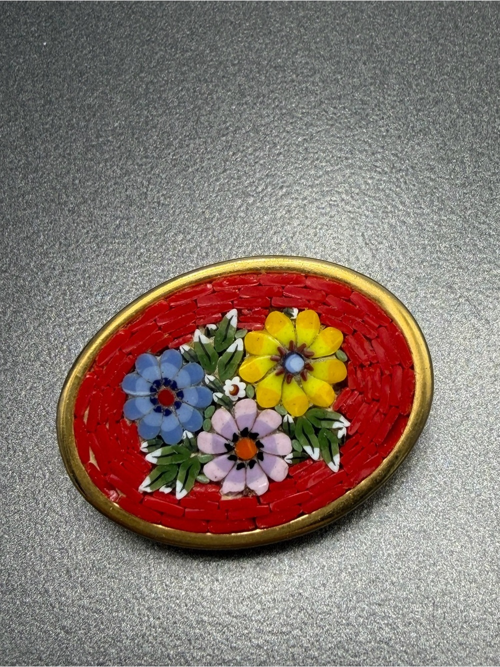 💚2/$60 Vintage  Red Floral Micro-Mosaic Oval Brooch #50mo